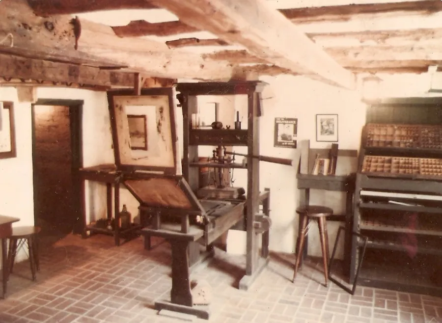 An early wooden printing press of the kind Gutenberg built